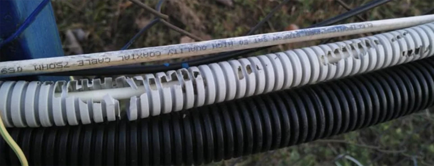 Прокладка кабеля в гофре: нормы ПУЭ при скрытой и открытой прокладке,  советы по протяжке кабеля в гофру